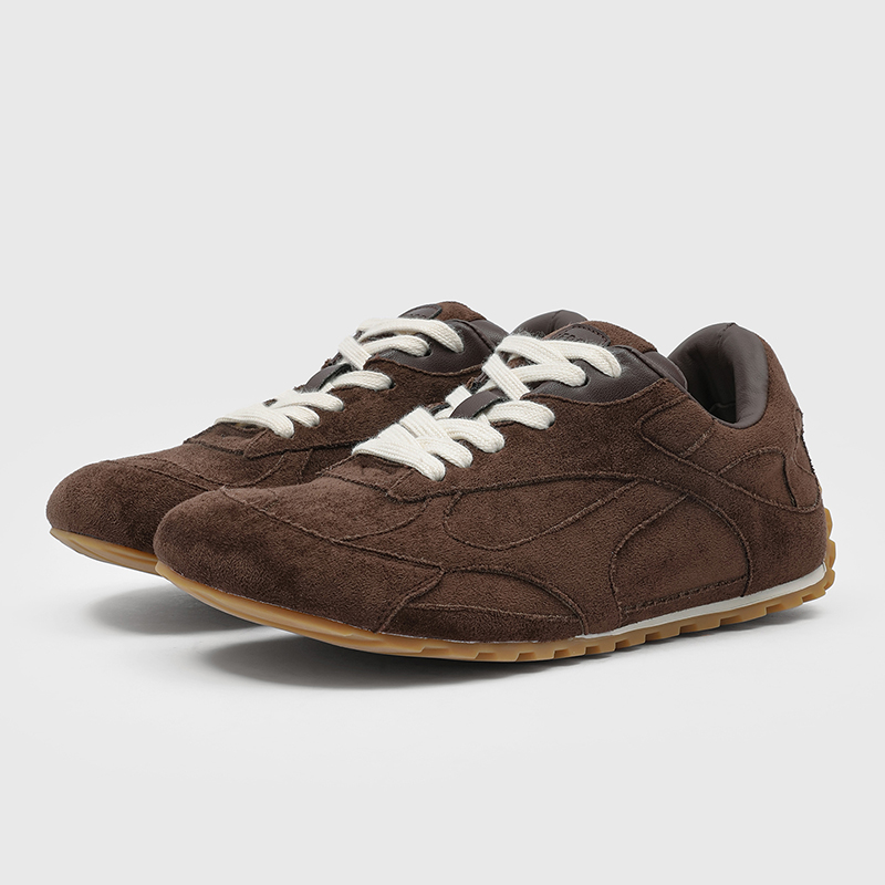 This Year's Must-have Light Lu - đánh giá và giá Men Shoes Must Have