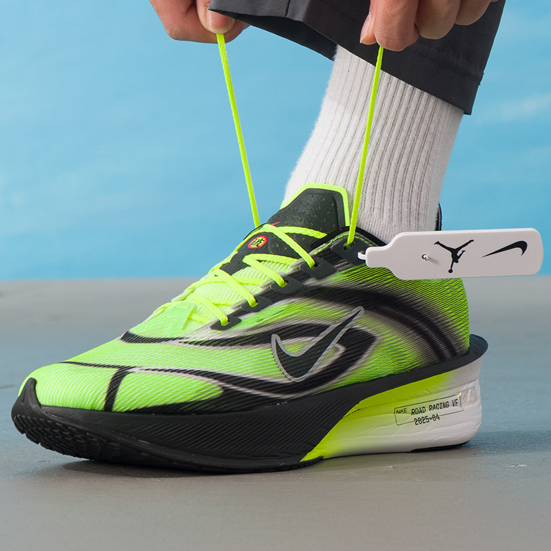Nike Men's Sports Shoes Zoomx  - đánh giá và giá Men'S Shoes In Next